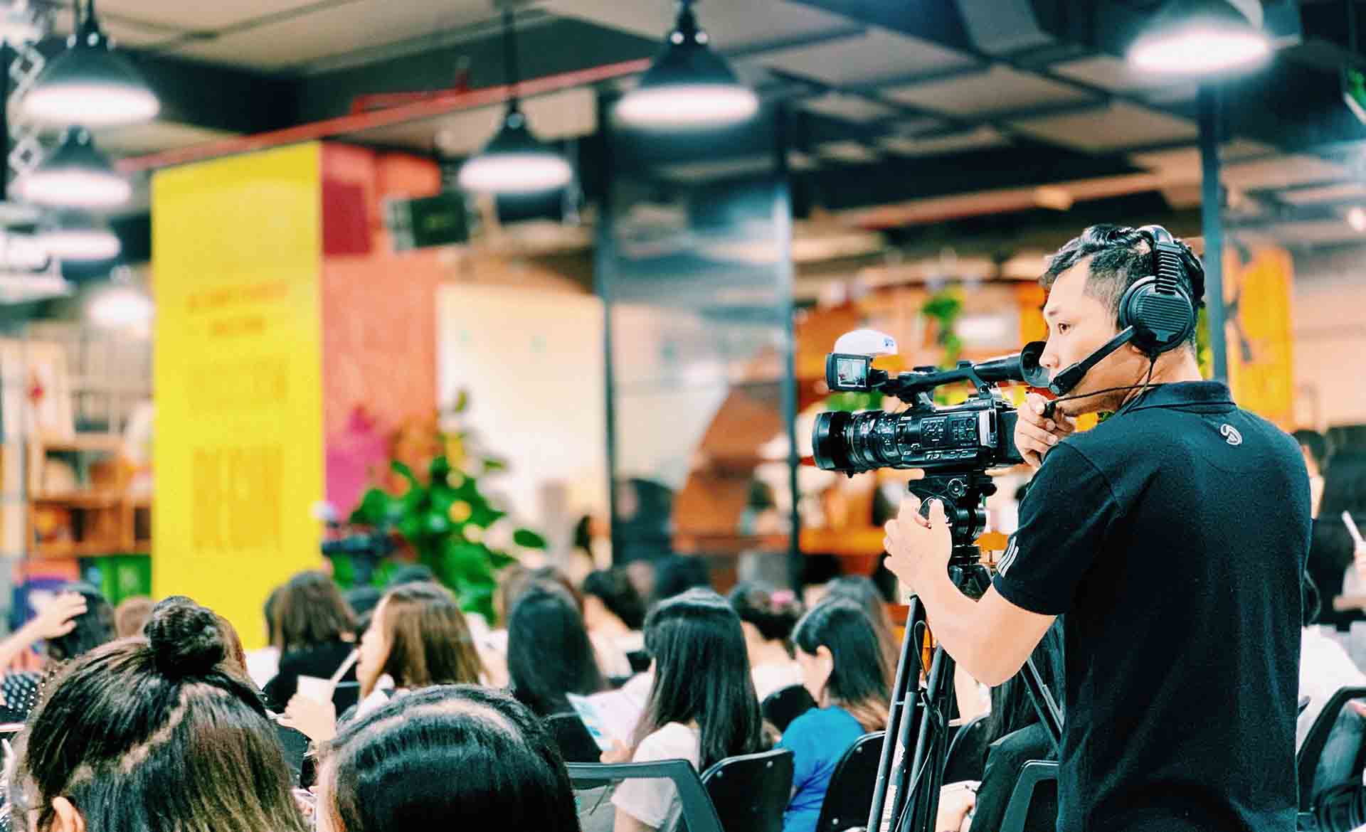 Dịch vụ quay phim video clip sản phẩm chuyên nghiệp tại hà Nội.
